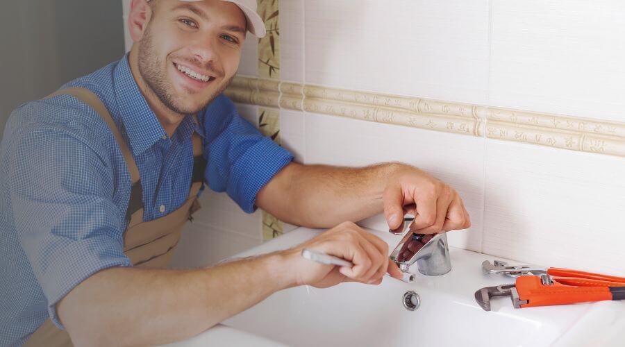 Professional bathroom faucet installation in La Plata, PR